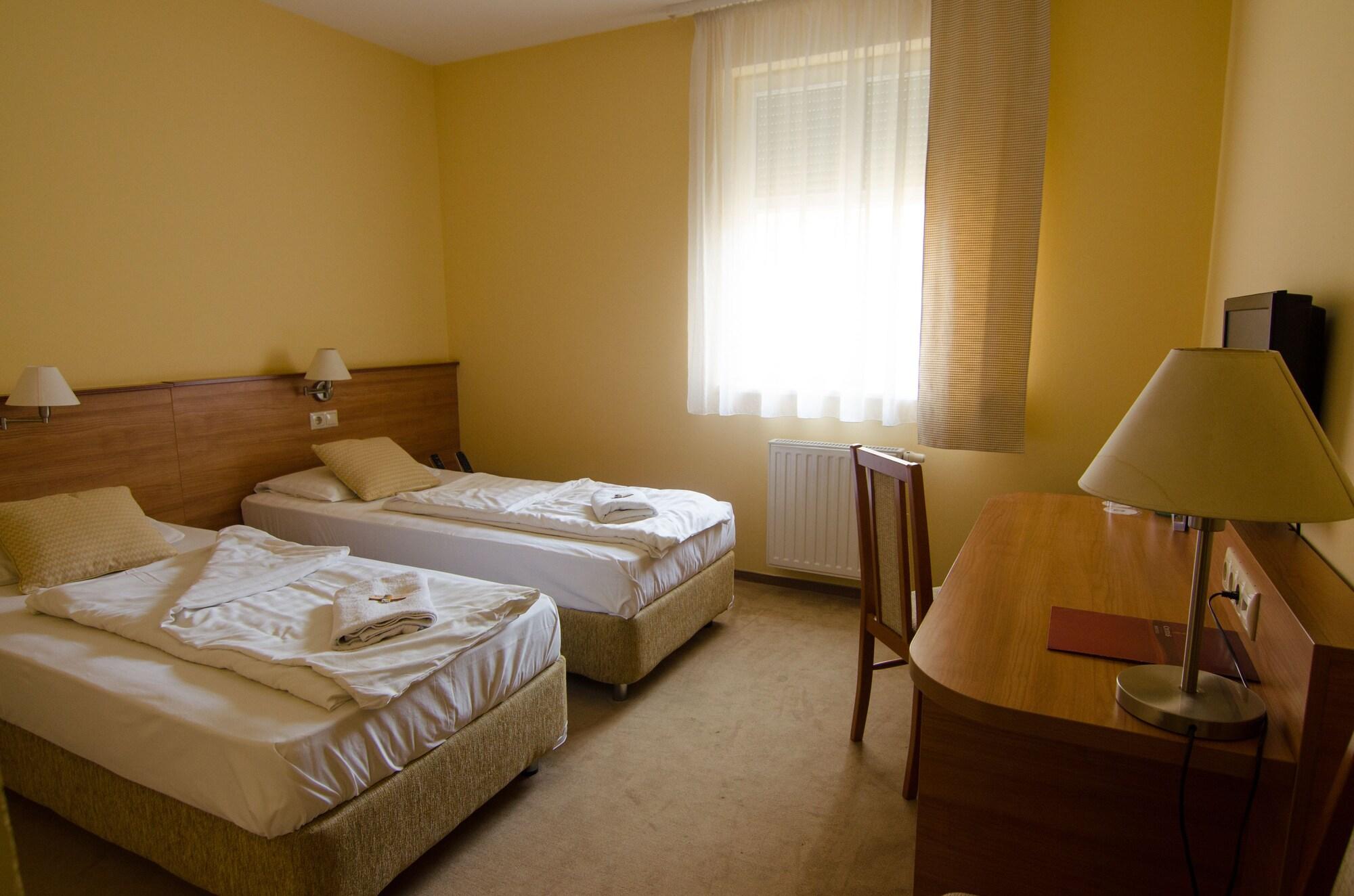 Hotel Civitas 쇼프론 외부 사진