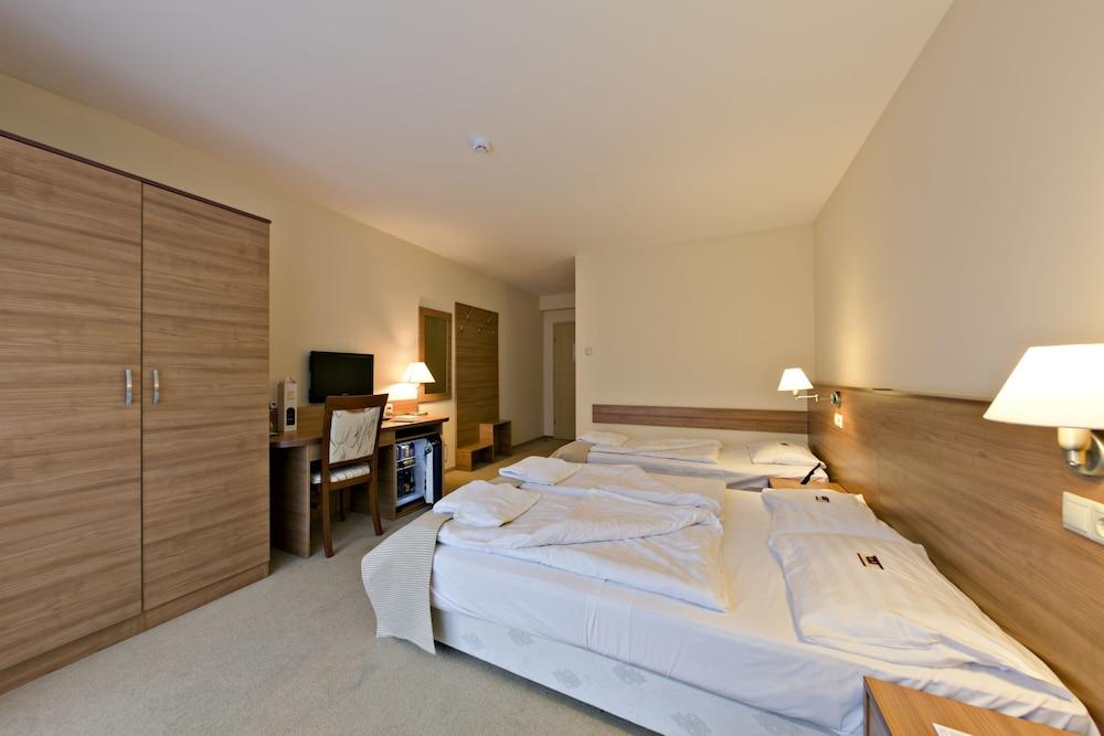 Hotel Civitas 쇼프론 외부 사진
