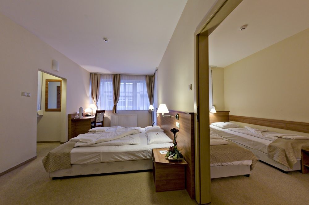 Hotel Civitas 쇼프론 외부 사진